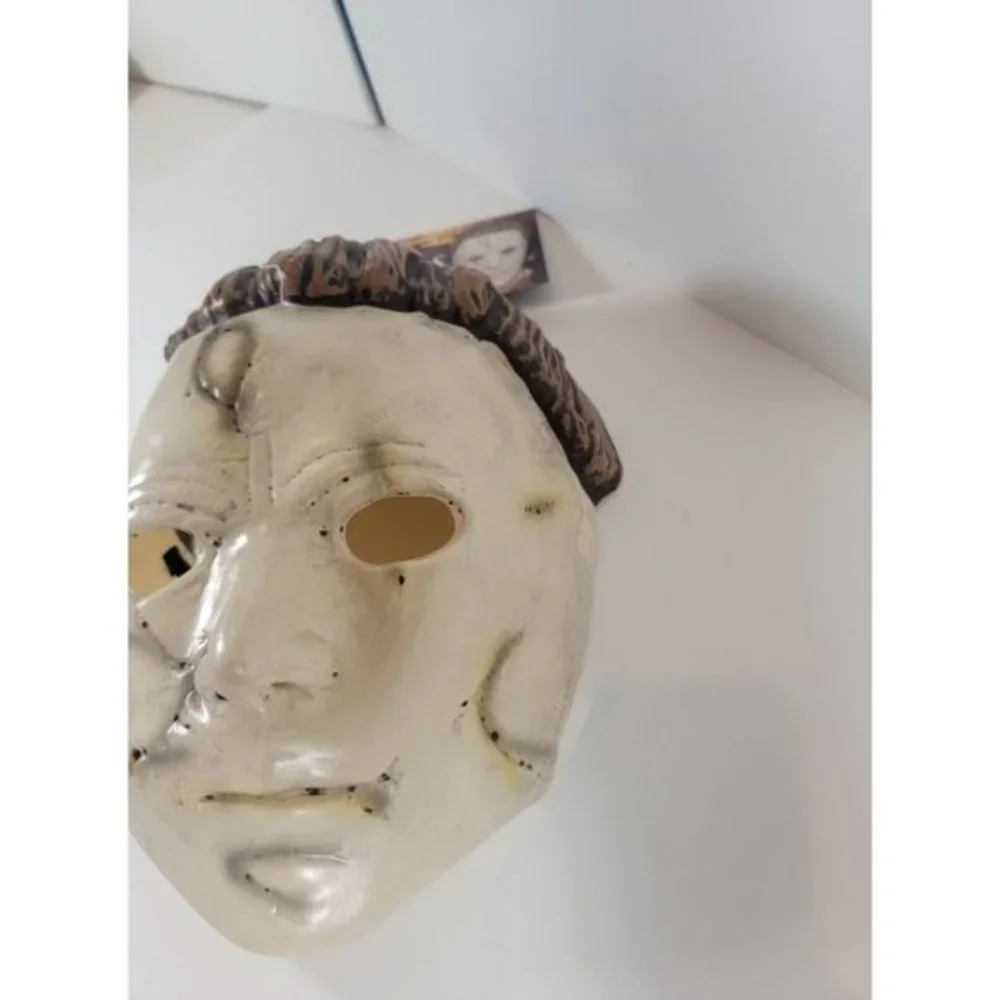 Michael Myers Adult Front Mask w/Tags 2020 Rob Zombie Halloween 